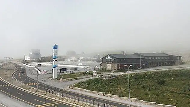 Erciyes'te yoğun sis etkili oldu 