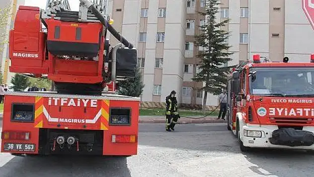 Apartman dairesinde çıkan yangın hasara yol açtı