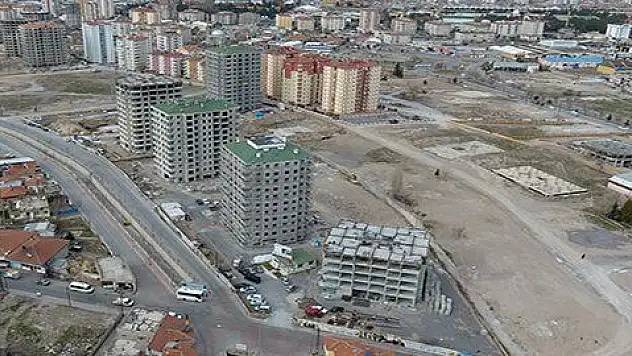 MELİKGAZİ YENİLENİYOR, GELİŞİYOR VE GÜZELLİŞİYOR   