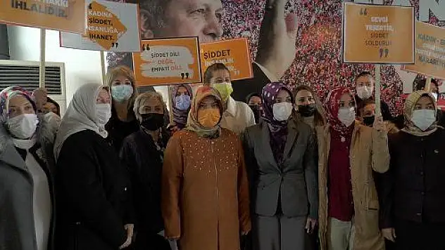 'Kadına şiddet, insanlığa ihanettir'