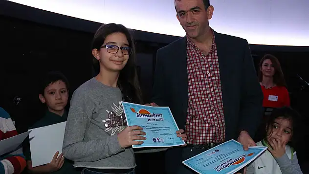 Astronomi okulu ilk mezunlarını verdi 