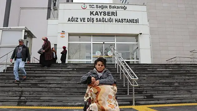 ENGELLİLERE DİŞ AĞRISINI UNUTTURAN HASTANE