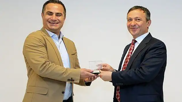 ERÜ Araştırmacılarına Femaş'tan Cihaz Desteği