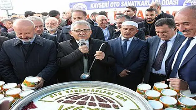 Başkan Büyükkılıç, Traktörcüler Sitesi esnafı ile buluştu 