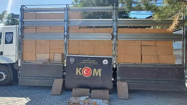 3.5 milyon dal makaron ele geçirildi