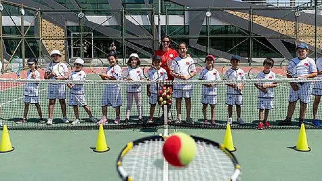 SPOR A.Ş.'den 10 bin genç ve çocuğa eğitim