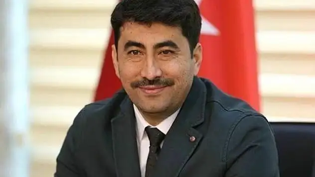  Çelik: 'Cumhuriyetimizin 96'ncı yılını kutlamanın gururunu ve heyecanın yaşıyoruz'
