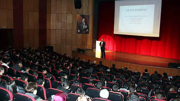 Seyyid Burhaneddin Hz. ölümünün 777. yılında anıldı 