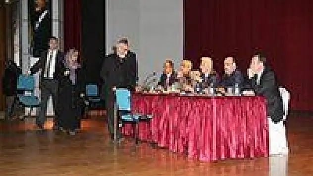 Vali Kamçı halkla buluştu