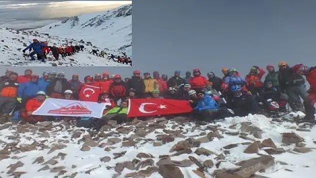 Cumhuriyet Bayramı'nı zirvede kutladılar