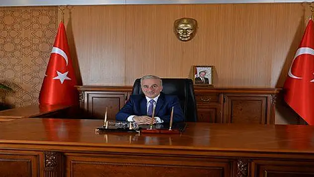Vali Kamçı üçüncü kez halkla buluşuyor