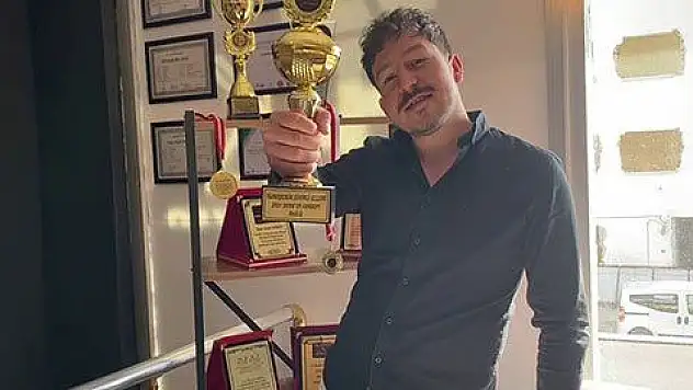 Develili kuaför, saç ve konsept tasarımında Türkiye birincisi oldu