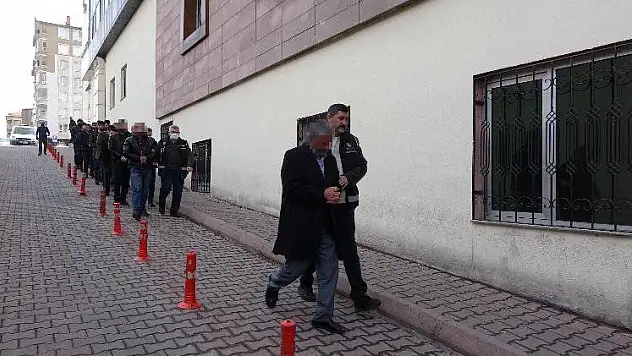 Milyonluk tütün operasyonunda 4 tutuklama