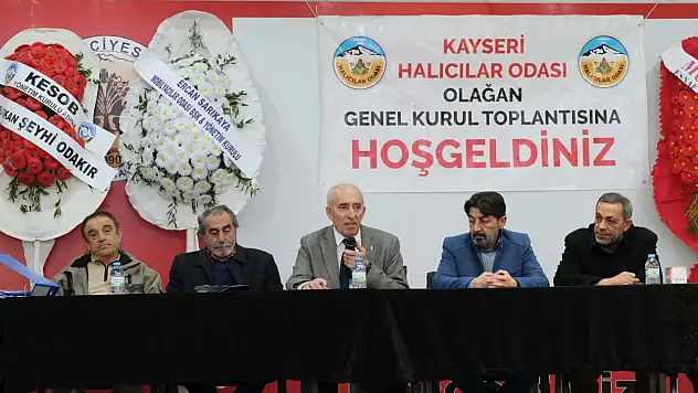 Kayseri Halıcılar Odası genel kurulunda başkanlık değişti