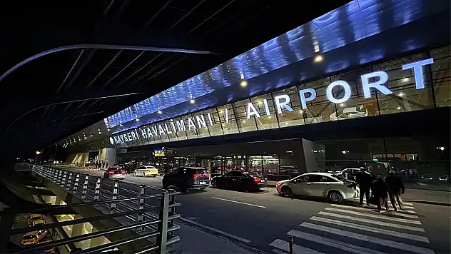 Kayseri Havalimanı'nda dikkat çeken ihale: Metrekaresi 81 bin TL'ye…