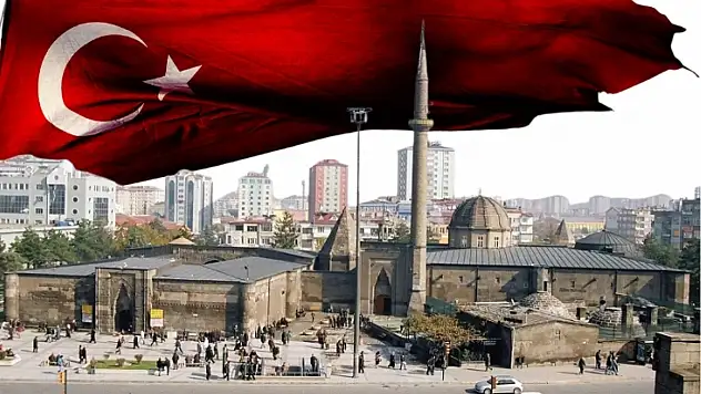 Kayseri Hunat Camii'nde tarihe saygı, şehitlere dua!