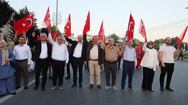 Kayseri iş dünyası 15 Temmuz'un 10. yıl dönümünde meydanlardaydı