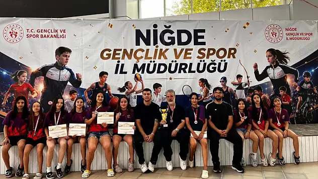 Kayseri Kadın Su Topu Takımı Türkiye ikincisi oldu!