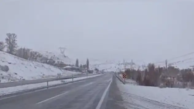 Kayseri karlı sabaha uyandı: Yollar açık mı?