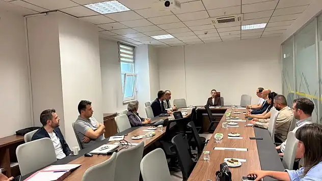Kayseri kent konseyi dijital teknolojiler çalışma grubu akademisyenlerle buluştu