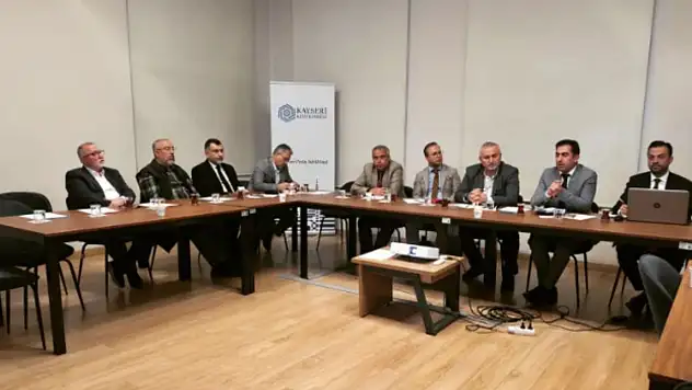 Kayseri Kent Konseyi'nde eğitim zirvesi! Öğrenciler için hangi adımlar atılacak?