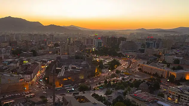 Kayseri kısa kısa: Alkollü Şahıs, Lojistik Merkez, CHP Heyeti, Hayvan Pazarı, Kayserispor…