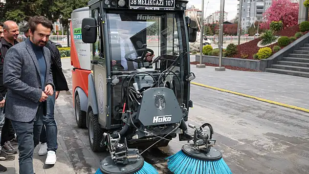 Kayseri Melikgazi Belediyesi'nde araç filosu güçleniyor: 3 yeni araç hizmete katıldı!