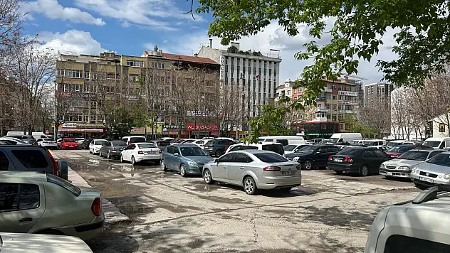 Kayseri'nin efsane okulu yıkıldı, arsası atıl bir şekilde duruyor: Mirasçılar ortada yok!