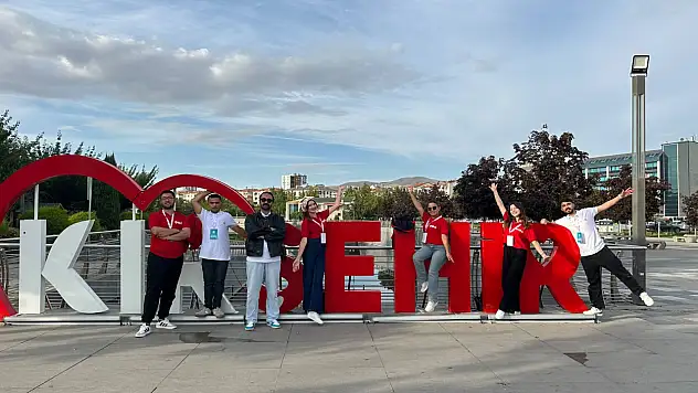 Kayseri'nin genç yeteneği 81 ili geride bıraktı: Ödülünü Kırşehir'de aldı!