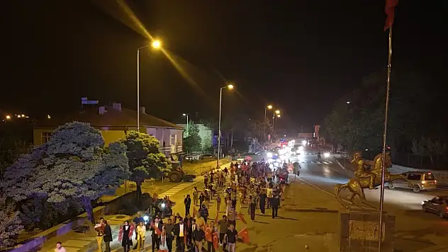 Kayseri'nin ilçesinde yediden yetmişe bir araya geldiler!