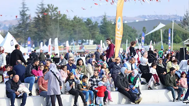 Kayseri'nin kalbi Millet Bahçesi'nde attı!
