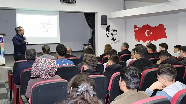 Kayseri'nin kırsal ilçesinde bilim mesaisi!