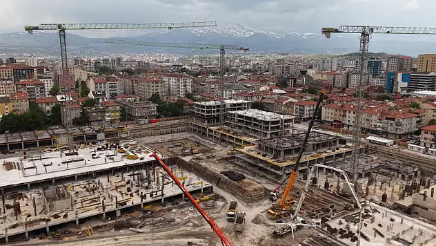 Kayseri'nin merkezinde devasa şantiye: Sahabiye'de binalar yükseliyor!
