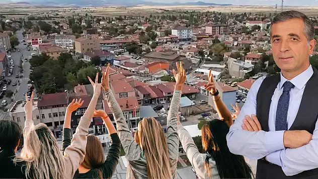 Kayseri'nin o ilçesinde dikkat çeken gençlik hamlesi! Başkan peş peşe sahaya indi