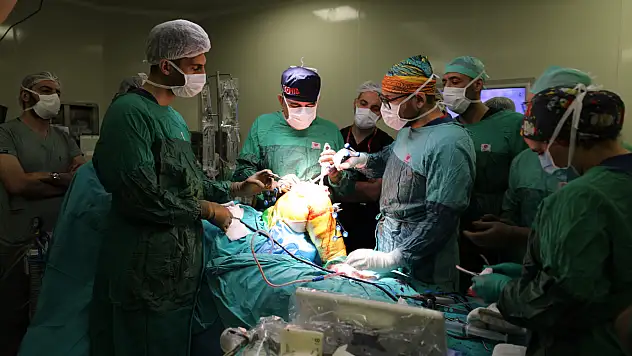 Kayseri'nin pofesörü Elazığ'a davet edildi: İşte nedeni!