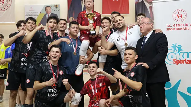 Kayseri Okul Sporları Voleybol Genç Erkekler müsabakaları sona erdi