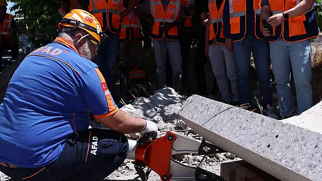 Kayseri olası afetlere hazırlık yapıyor