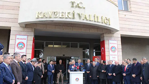 Kayseri protokolü bayramlaşma merasiminde bir araya geldi
