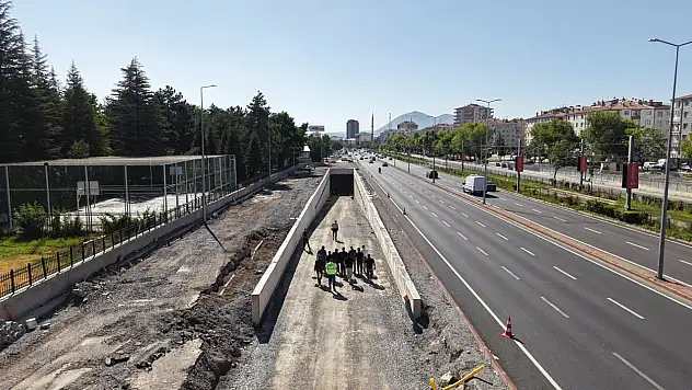 Kayseri şantiyeye döndü! Şehrin dört bir yanında ulaşım seferberliği başlatıldı!