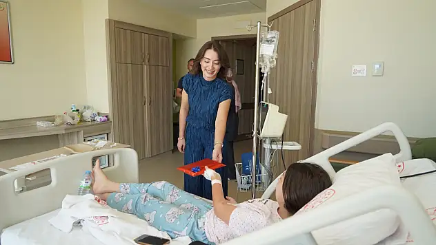 Kayseri Şehir Hastanesi'nde çocuklar için ders zili çaldı