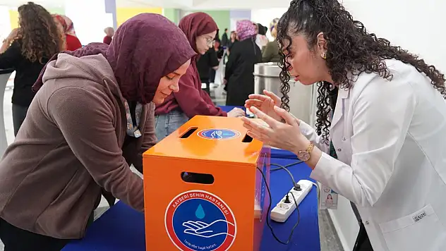 Kayseri Şehir Hastanesinde 'Dünya El Hijyeni Günü' etkinliği