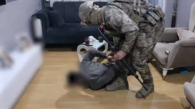 Kayseri siber polisi dev vurgunu çökertti! Milyonluk dolandırıcılık ağında 9 gözaltı
