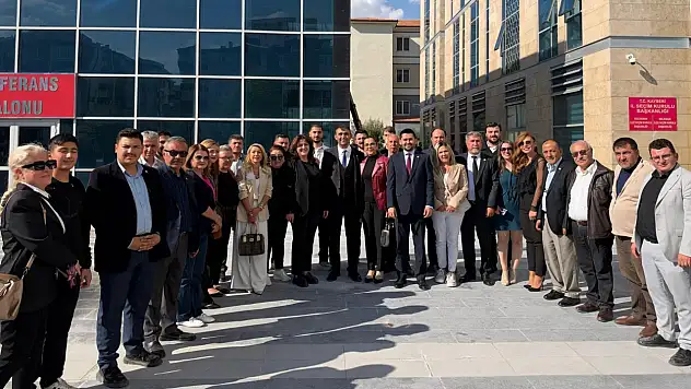 Kayseri siyasetinde yeni gelişme! İki ilçede değişim, AK Parti'ye sert çıkış