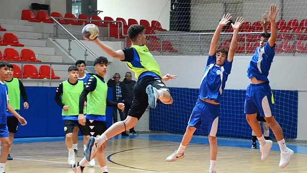 Kayseri Spor Lisesi güçlü başladı! İlk galibiyet geldi