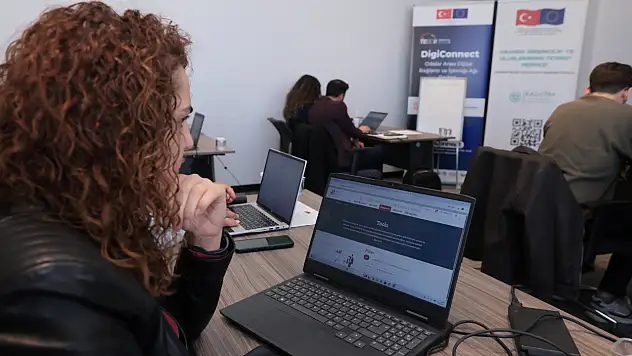 Kayseri Ticaret Odası'ndan firmaların ihracat yolculuğuna destek