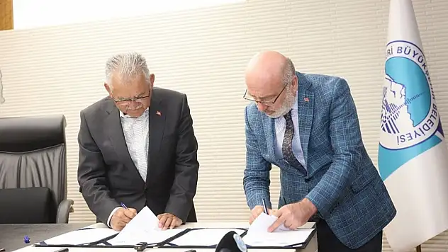 Kayseri Üniversitesi'ne sanat ve eğitim desteği - İmzalar atıldı!