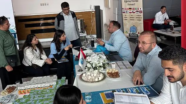 Kayseri Üniversitesi Rektörü Kurtuluş Karamustafa'dan Kayseri'de aday öğrencilere davet