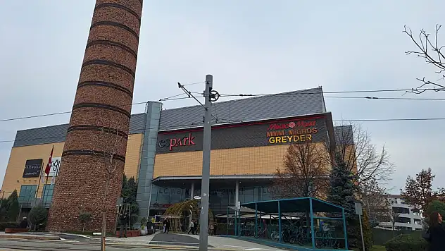 Kayseri ve Eskişehir arasında büyük fark! Ücretini ödemeyen aracıyla çıkamıyor