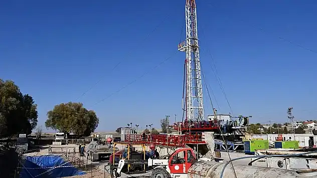 Kayseri yatırımcılarını bekliyor: 3 kuyuda 55, 60 ve 65 derece sıcak su gün yüzüne çıkarıldı!