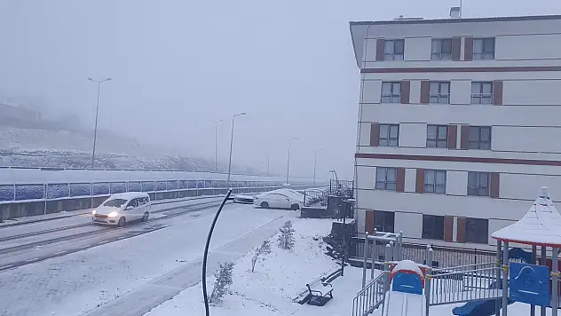 Kayseri'ye Cumartesi sürprizi: Camdan bakan bir daha baktı!